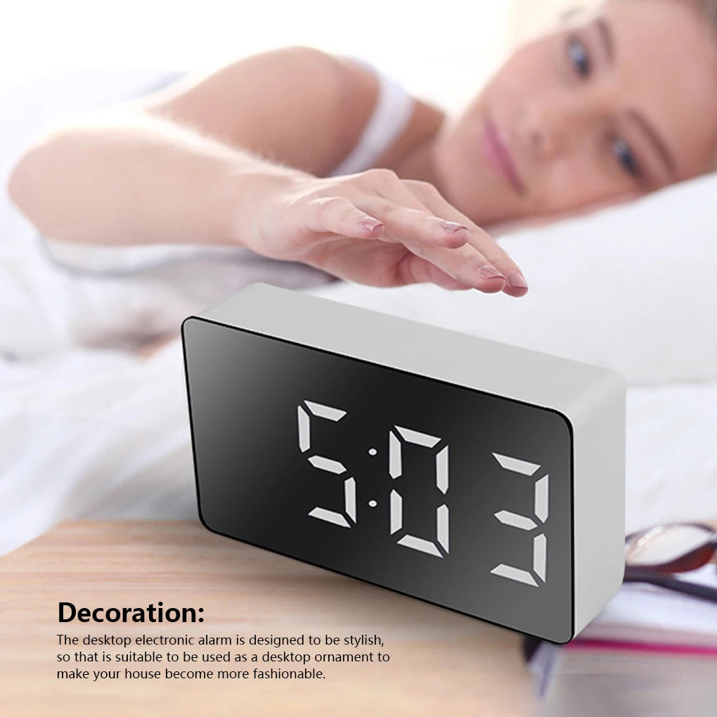 LED Digital Clock USB Rechargeable Tabletop Time Date Temperature Display Alarm Electronic Decorations Clocks Living Room